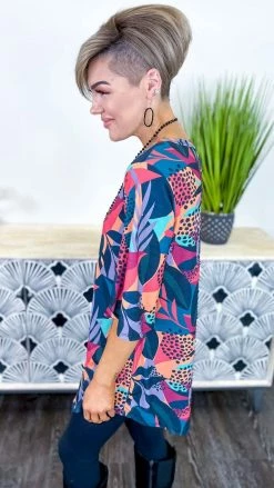 The ZigZag Stripe Paradise On Earth Top TOPS & TUNICS