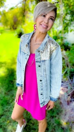 The ZigZag Stripe Pink Cycle Queen Dress