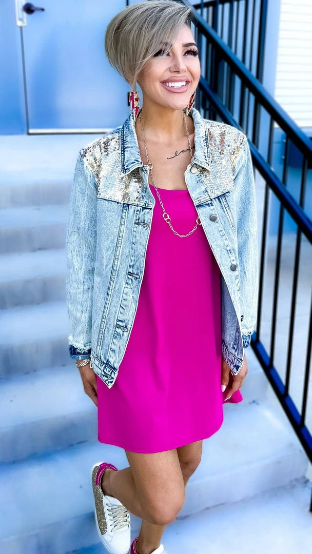 The ZigZag Stripe Pink Cycle Queen Dress