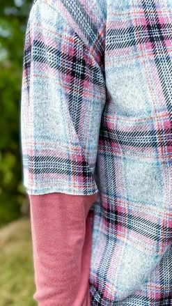 The ZigZag Stripe TOPS & TUNICS Plaid Business Top