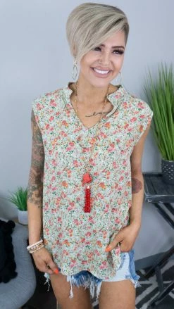 The ZigZag Stripe Pursued Perfection Top [NO RETURNS]