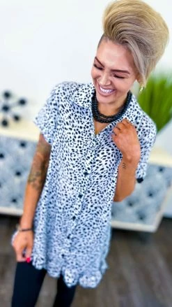 The ZigZag Stripe TOPS & TUNICS Radiating Beauty Tunic