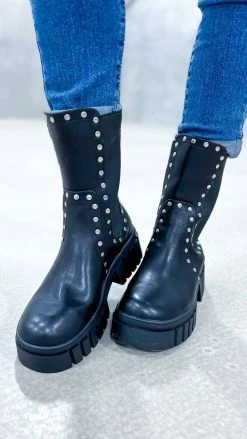 MIA SHOES Razor Boots