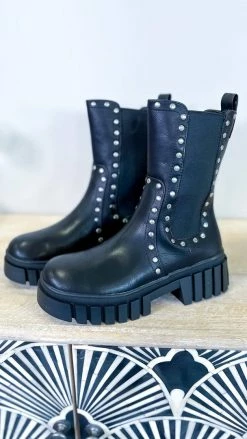MIA SHOES Razor Boots