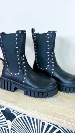 MIA SHOES Razor Boots