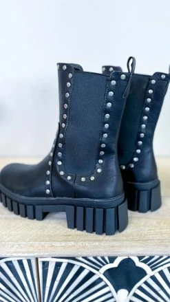 MIA SHOES Razor Boots