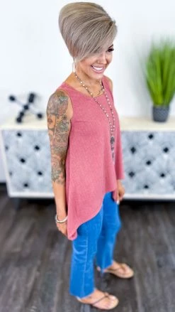 The ZigZag Stripe TOPS & TUNICS Red Concert Vibes Tank [NO RETURNS]