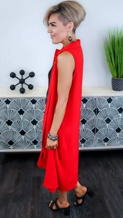 The ZigZag Stripe OUTERWEAR Red More To Tell Vest