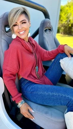 The ZigZag Stripe TOPS & TUNICS Red Persuasive Charm Sweater