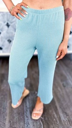 The ZigZag Stripe BOTTOMS Sage Future Moves Cropped Pants [NO RETURNS]