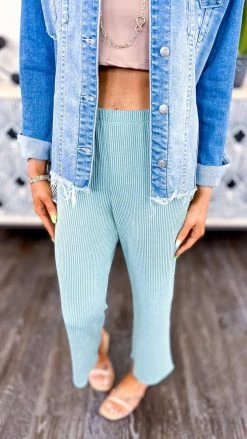 The ZigZag Stripe BOTTOMS Sage Future Moves Cropped Pants [NO RETURNS]