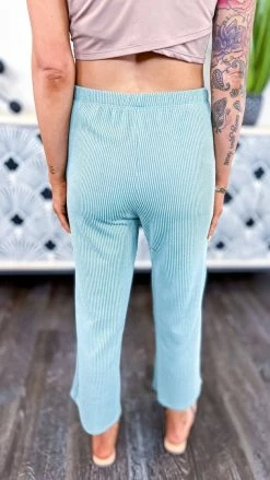 The ZigZag Stripe BOTTOMS Sage Future Moves Cropped Pants [NO RETURNS]