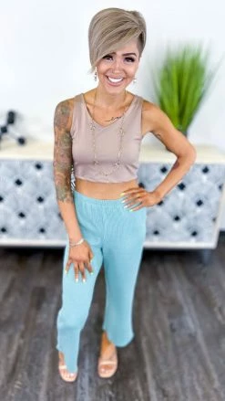 The ZigZag Stripe BOTTOMS Sage Future Moves Cropped Pants [NO RETURNS]