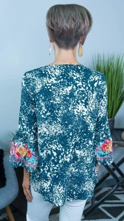 Andree TOPS & TUNICS Santa Fe Sweetie Top