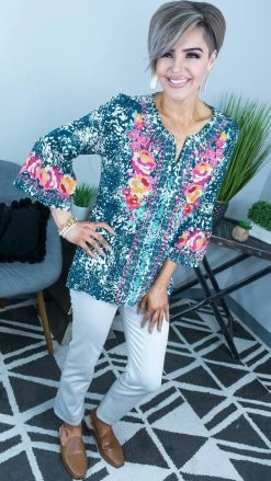 Andree TOPS & TUNICS Santa Fe Sweetie Top