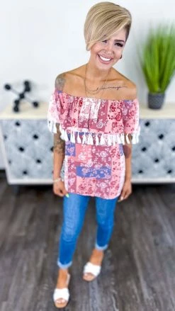 Andree TOPS & TUNICS She Brings Class Top