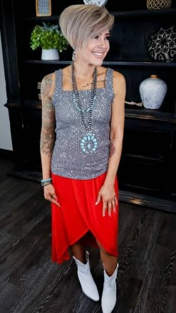 The ZigZag Stripe Silver Weekend Wow Tank TOPS & TUNICS