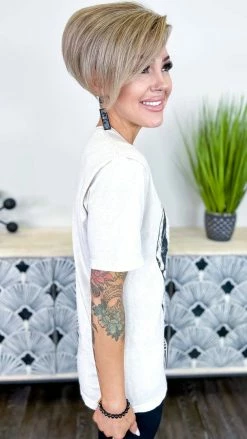 Lotus Fashion Skull Lightning Bolt Tee GRAPHIC TEES