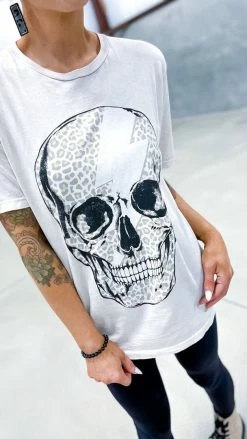 Lotus Fashion Skull Lightning Bolt Tee GRAPHIC TEES