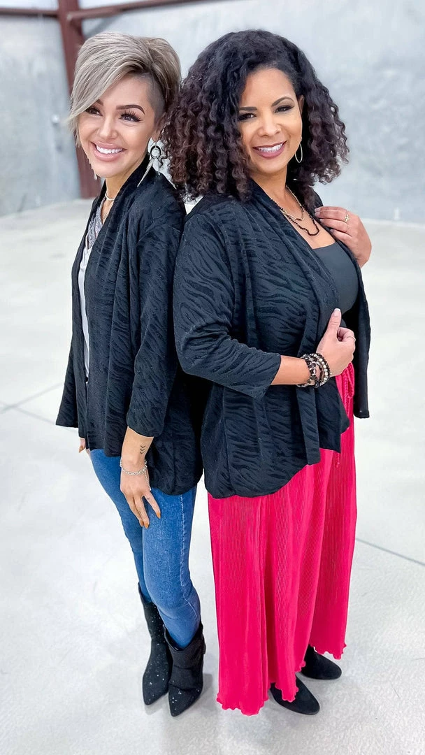 The ZigZag Stripe Spotlight Stealer Cardigan