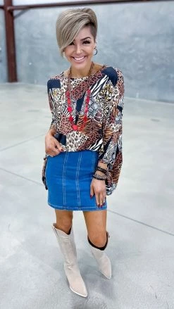 The ZigZag Stripe Stay Spicy Top TOPS & TUNICS