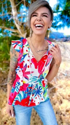 Emily Wonder TOPS & TUNICS Sweet Garden Top