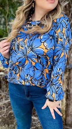 The ZigZag Stripe Sweet Sense Top TOPS & TUNICS