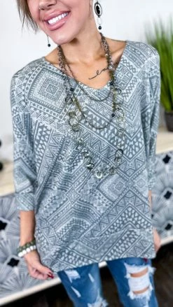 BiBi TOPS & TUNICS Taking Numbers Top