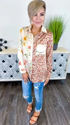 The ZigZag Stripe TOPS & TUNICS Tan Diva Days Top