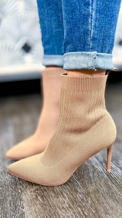 Chinese Laundry SHOES Tan Elba Booties