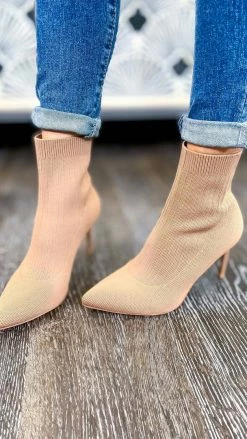 Chinese Laundry SHOES Tan Elba Booties