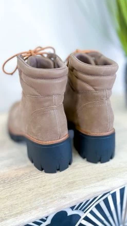 MIA SHOES Taupe Karrus Booties
