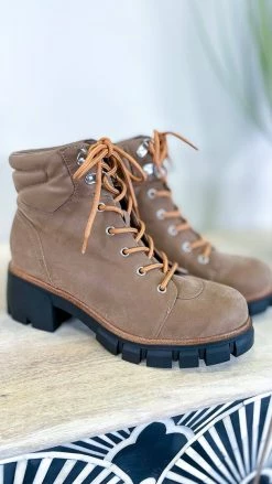 MIA SHOES Taupe Karrus Booties