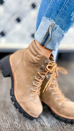 MIA SHOES Taupe Karrus Booties