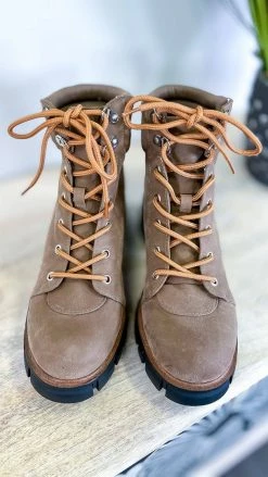 MIA SHOES Taupe Karrus Booties