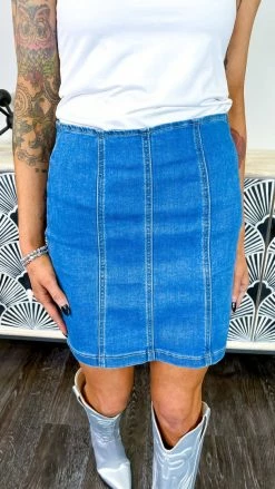 The ZigZag Stripe GS1001 Skirt