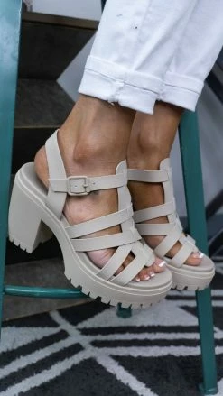 MIA SHOES Tira Platform Sandals