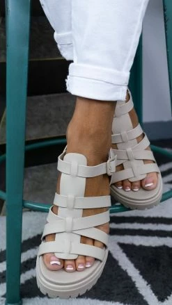 MIA SHOES Tira Platform Sandals