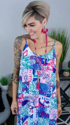 Emily Wonder DRESSES Trendy Moment Dress