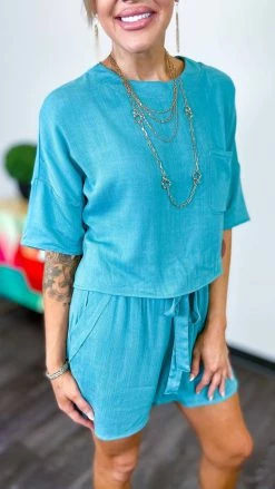 The ZigZag Stripe Turquoise Better With Bubbly Set