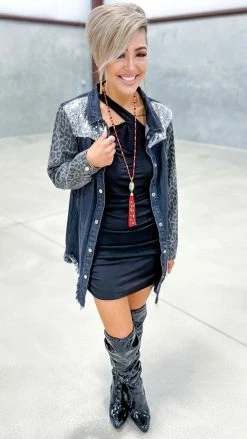 The ZigZag Stripe Undeniable Feelings Tunic [NO RETURNS] TOPS & TUNICS