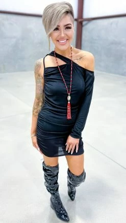 The ZigZag Stripe Undeniable Feelings Tunic [NO RETURNS] TOPS & TUNICS