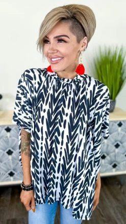 The ZigZag Stripe TOPS & TUNICS Uptown Gal Top