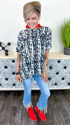The ZigZag Stripe TOPS & TUNICS Uptown Gal Top