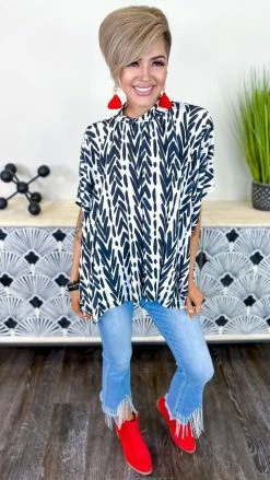 The ZigZag Stripe TOPS & TUNICS Uptown Gal Top