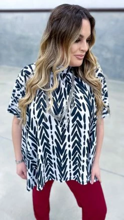 The ZigZag Stripe TOPS & TUNICS Uptown Gal Top