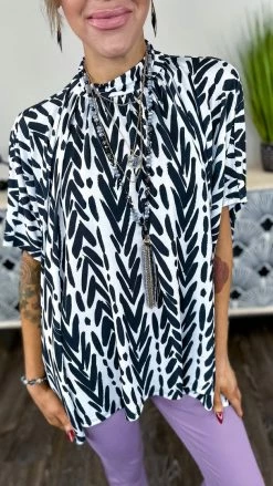 The ZigZag Stripe TOPS & TUNICS Uptown Gal Top