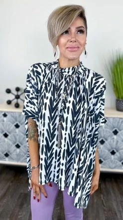 The ZigZag Stripe TOPS & TUNICS Uptown Gal Top