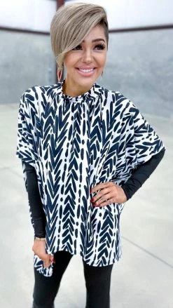 The ZigZag Stripe TOPS & TUNICS Uptown Gal Top