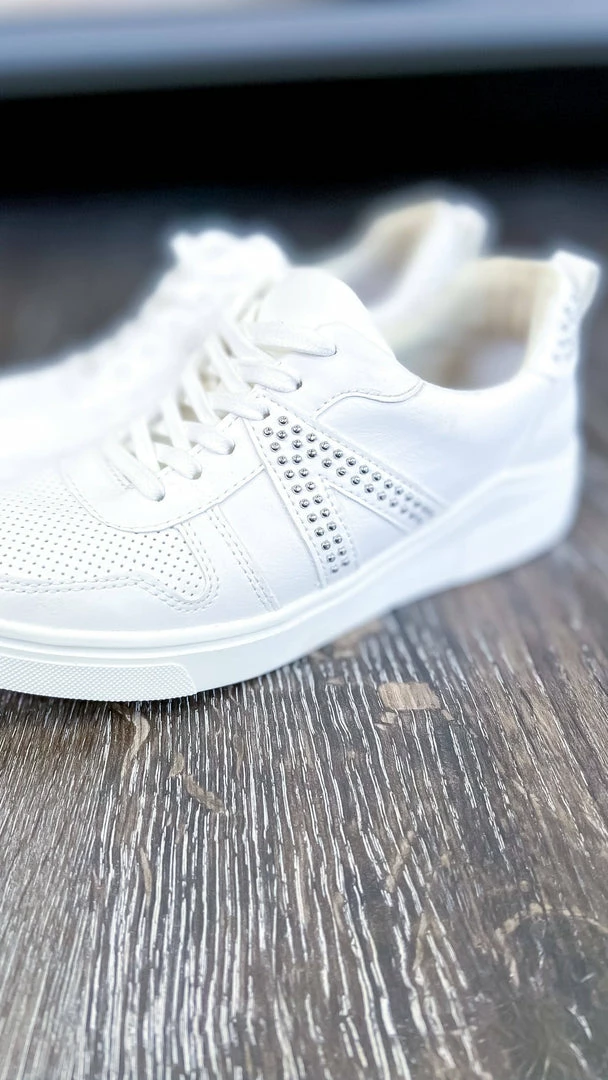 MIA White Alta Sneakers SHOES